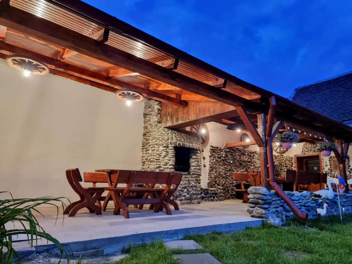 Casa Pavel Villa Porumbacu de Sus Exterior photo